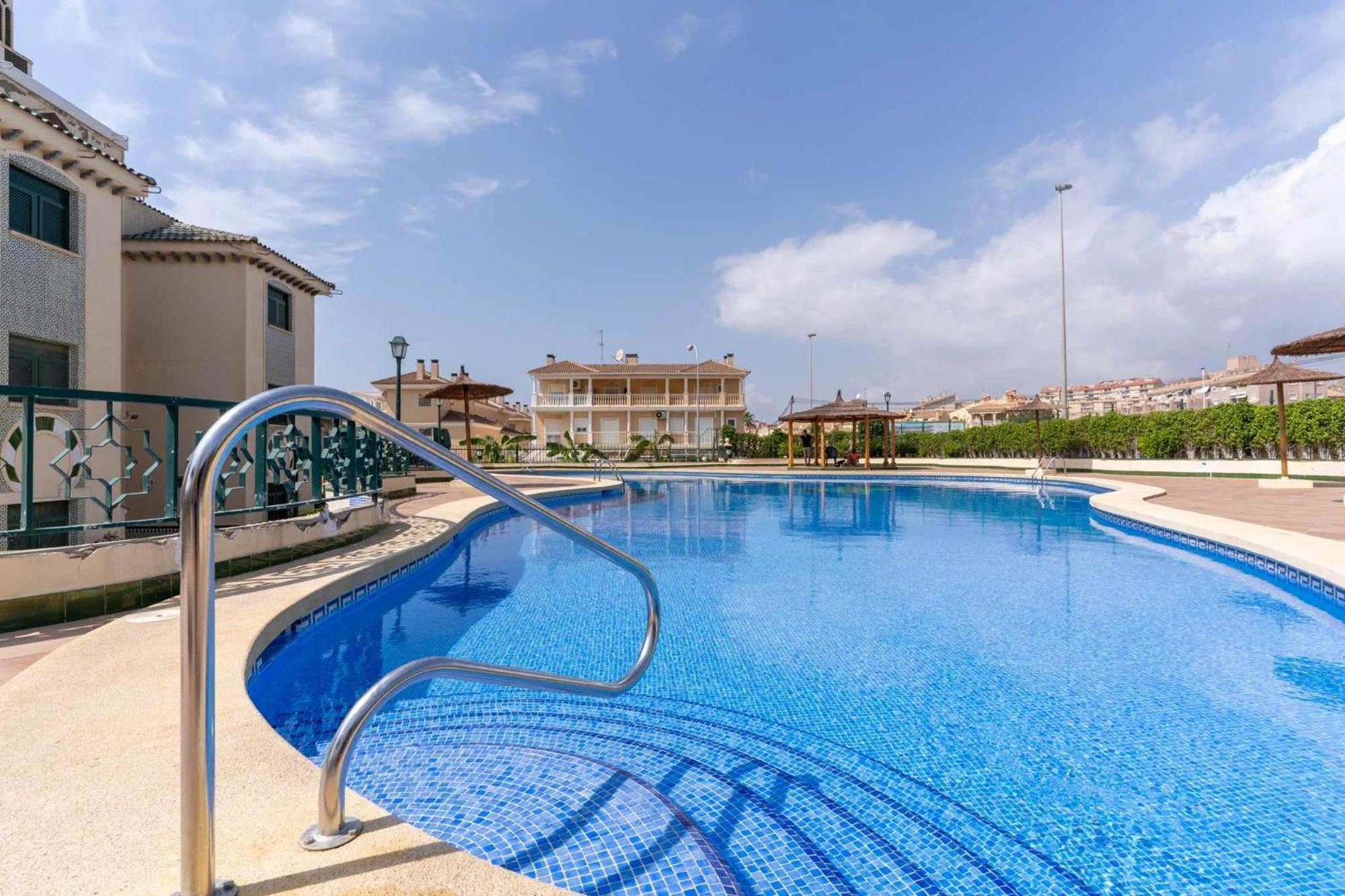 Rentafive Varadero Con Piscina Playa Y Terraza Santa Pola Exterior photo